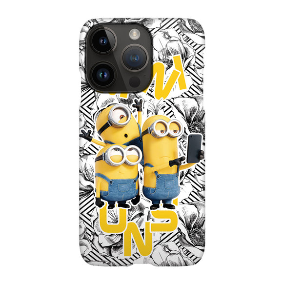 com0031-iphone-14-pro-minions-lerts-take-selfie
